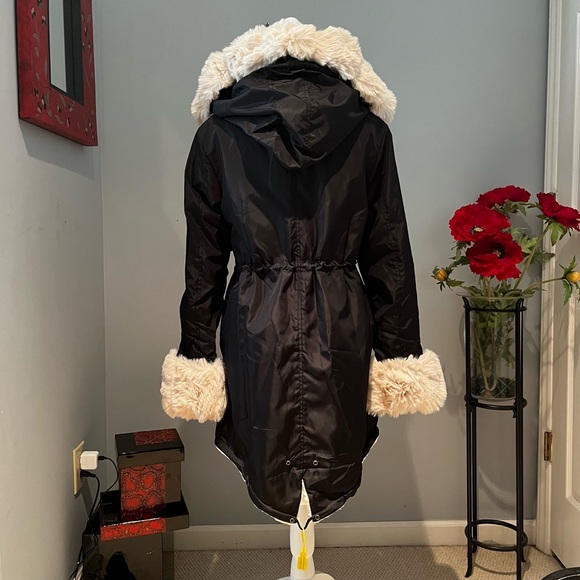 NEW TT Luxe Warm Plush Hooded Faux Fur Long Coat Anorak Raincoat Black Cream … - Picture 6 of 15